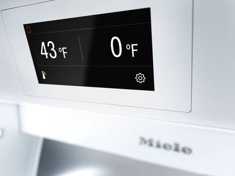 miele-mastercool-left-hinge-freezer-column-F2412VI-control-panel-detail.jpg
